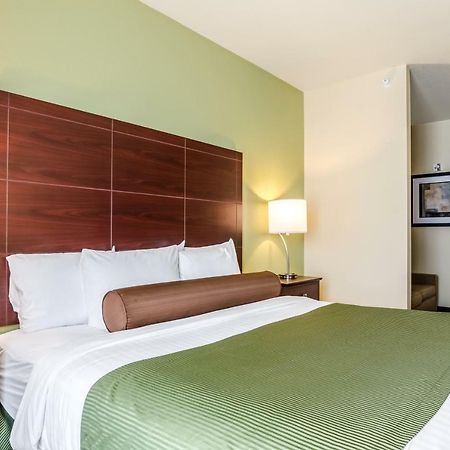 Cobblestone Hotel & Suites - Маккук Екстериор снимка