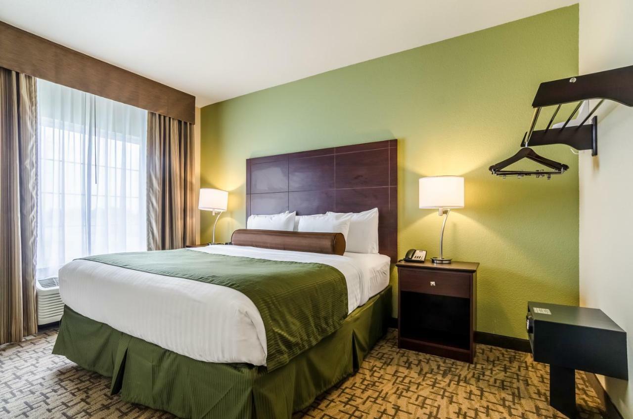Cobblestone Hotel & Suites - Маккук Екстериор снимка